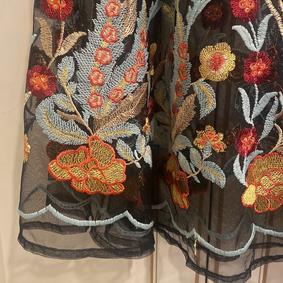 Anthropologie Eri + Ali Black Lace Tunic Dress with Floral Embroidery XSP - Picture 9 of 12